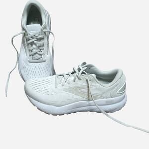 Brooks running shoes womens